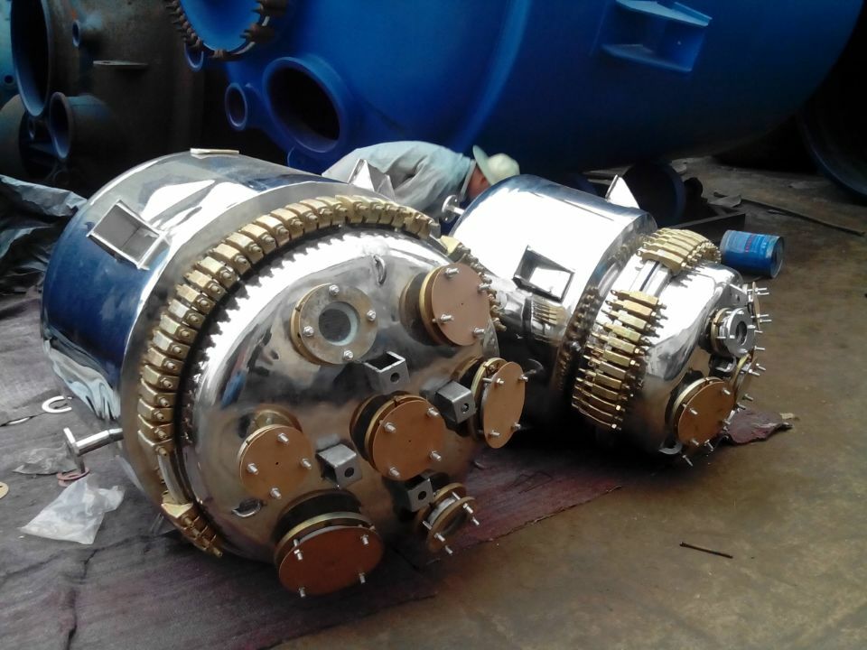 不銹鋼反應釜在使用過程中有哪些需要注意的地方? 不銹鋼反應釜在使用過程中有哪些需要注意的地方?